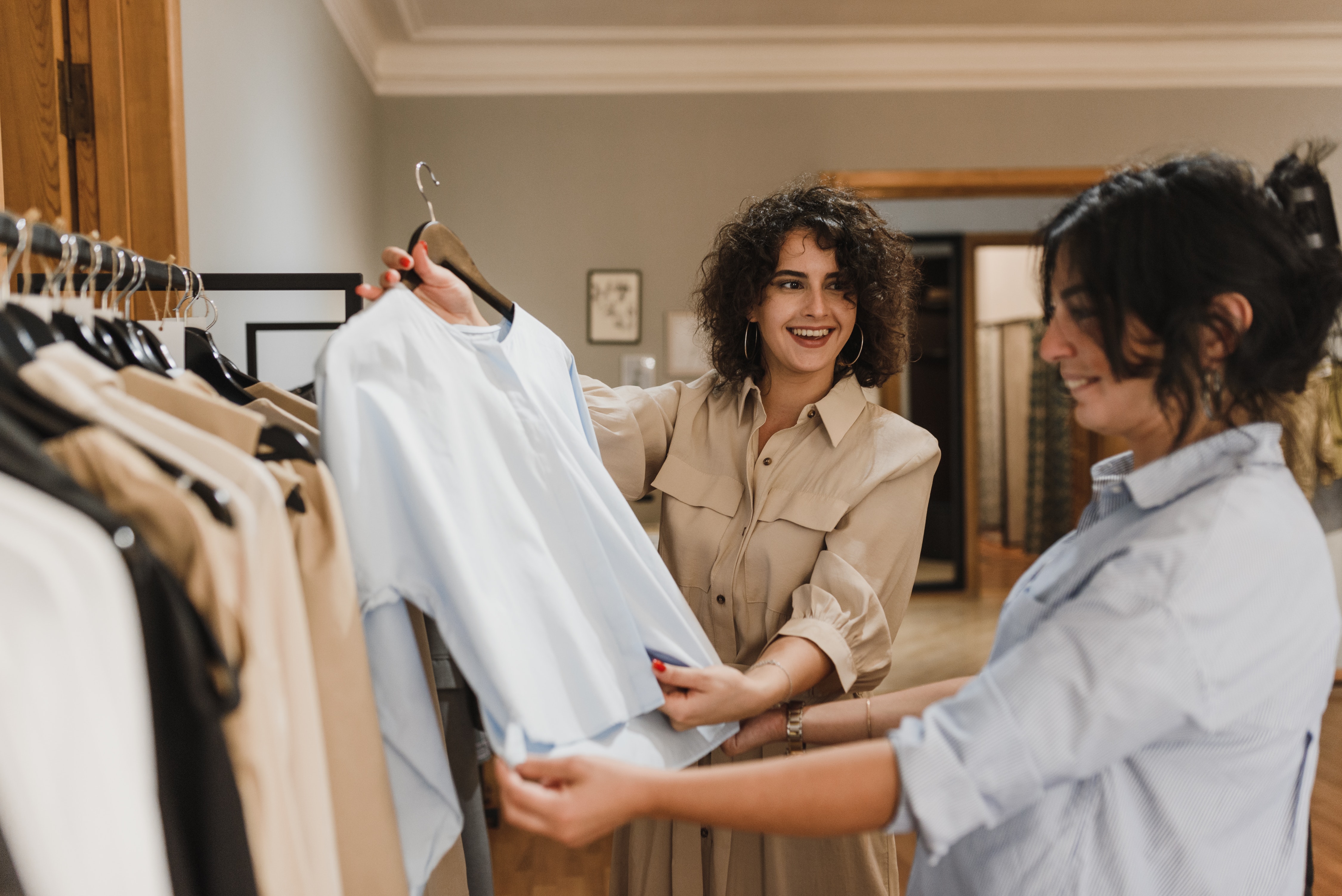 women shopping white shirt